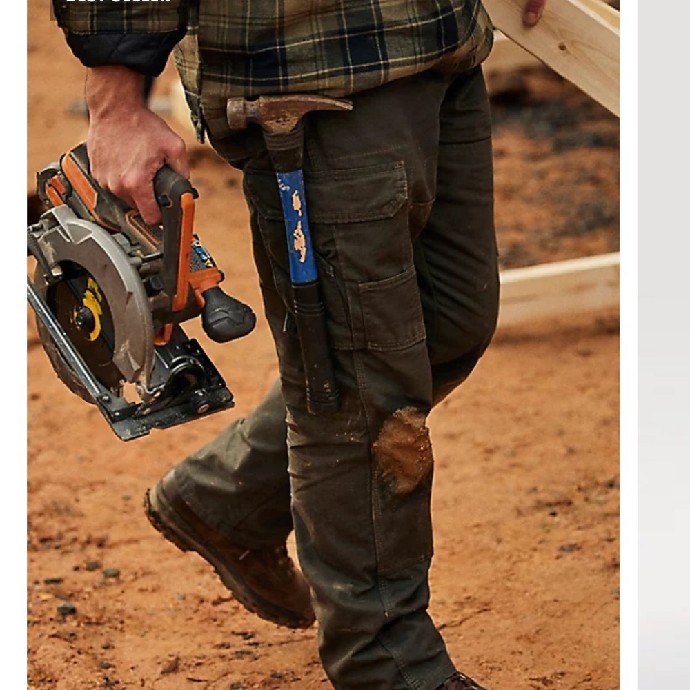 New with tags. Men’s WRANGLER® RIGGS WORKWEAR® RIPSTOP RANGER CARGO PANT